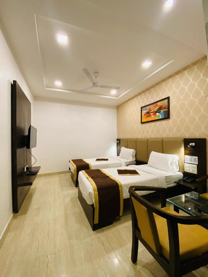 Hotel Ss Grandeur Lucknow Dış mekan fotoğraf
