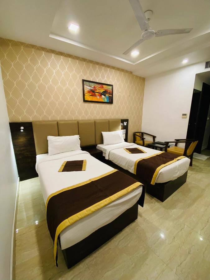 Hotel Ss Grandeur Lucknow Dış mekan fotoğraf