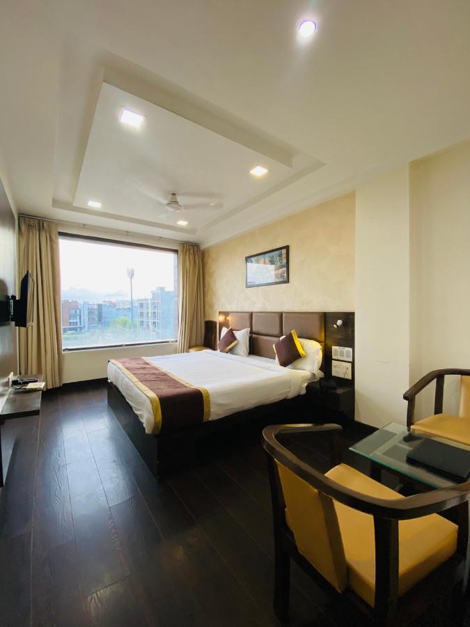 Hotel Ss Grandeur Lucknow Dış mekan fotoğraf